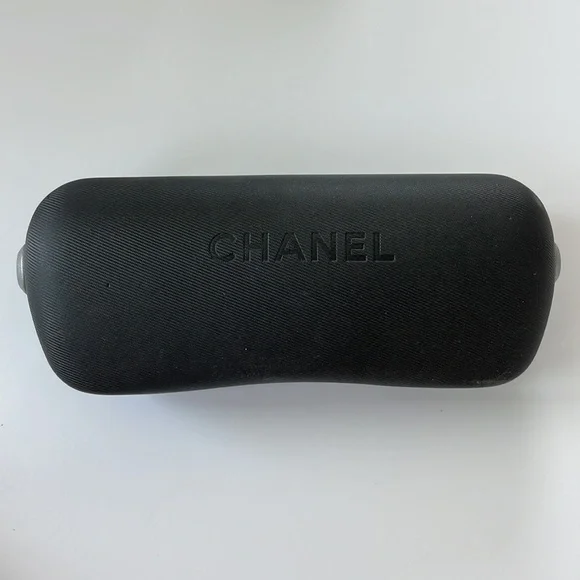 Vintage Rare Chanel Black Square CC Mirrored Sunglasses with Case CHANEL | Accessories | Vintage Rare Chanel Black Square Cc  main image 3